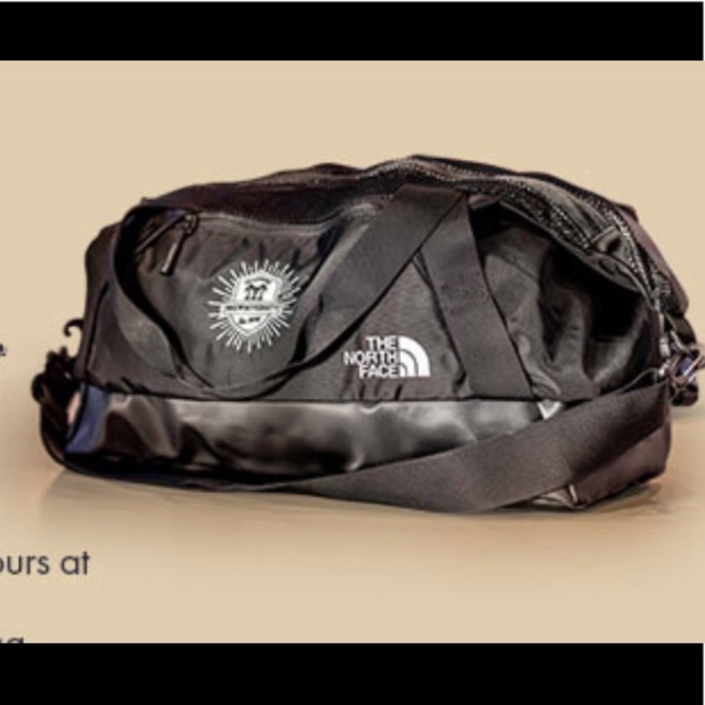 TacoMac North face  Apex duffel bag. New in bag.